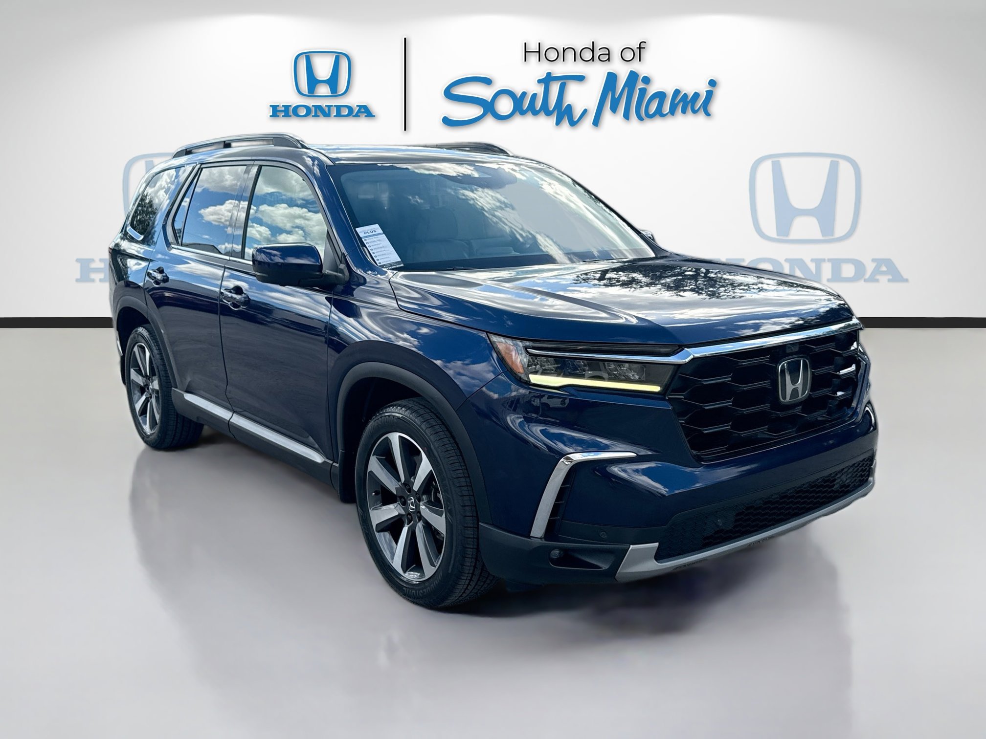 Used 2023 Honda Pilot Elite