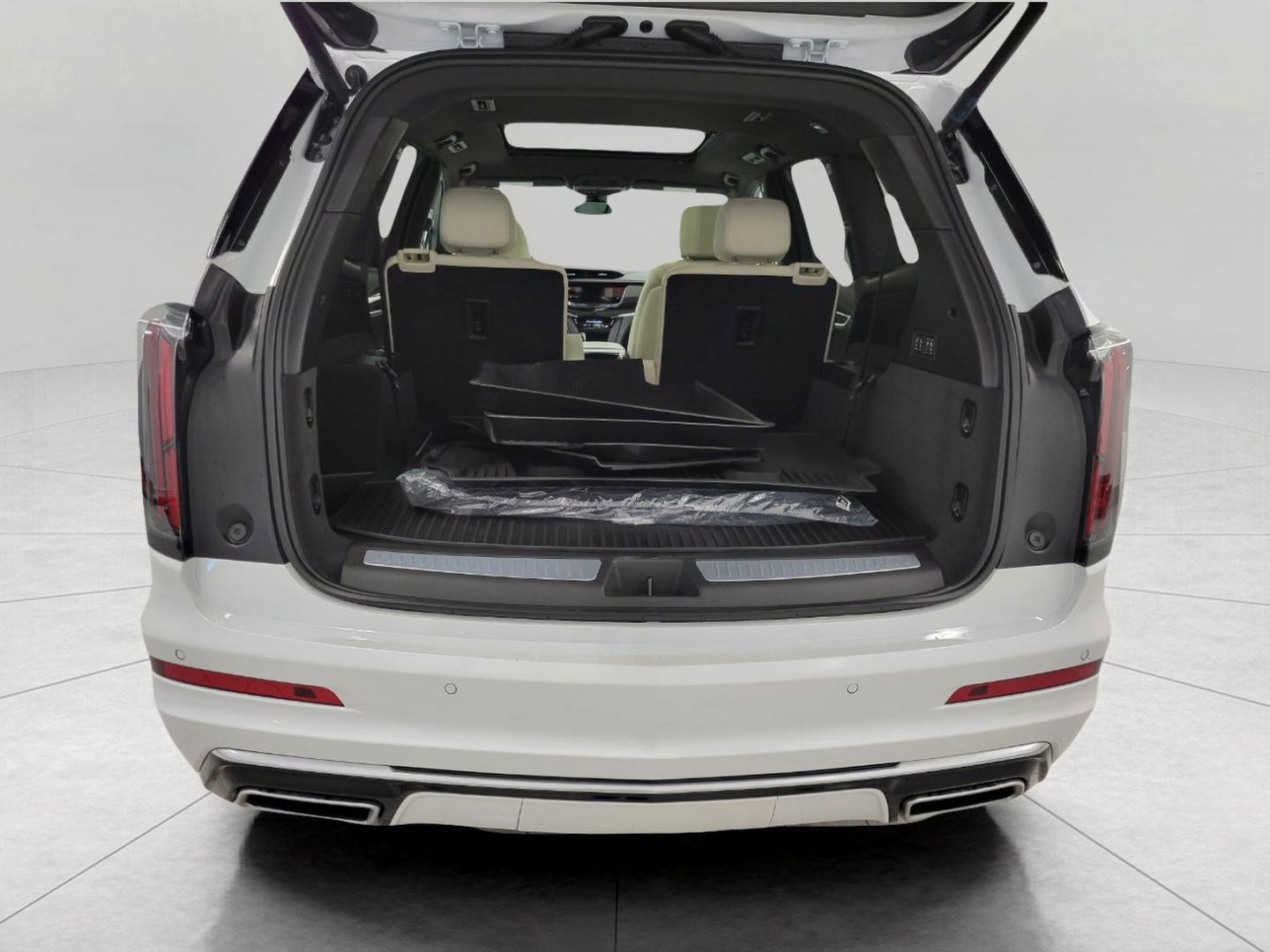 Certified 2025 Cadillac XT6 Sport w/ LPO, Floor Liner Package image 16