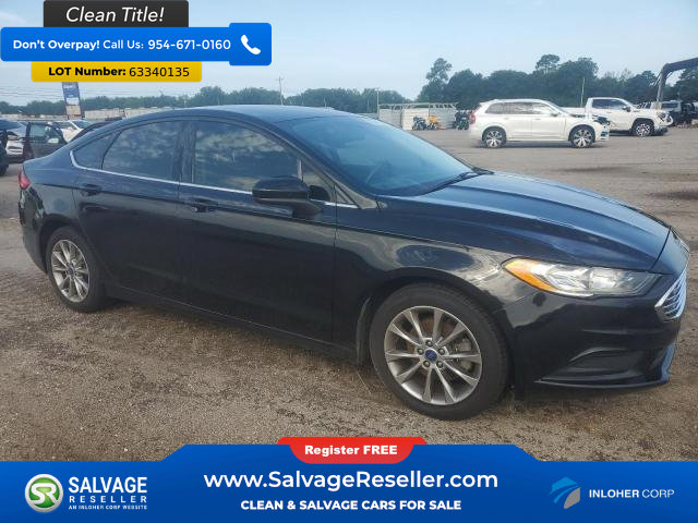 Used 2017 Ford Fusion SE w/ Fusion SE Technology Package image 4