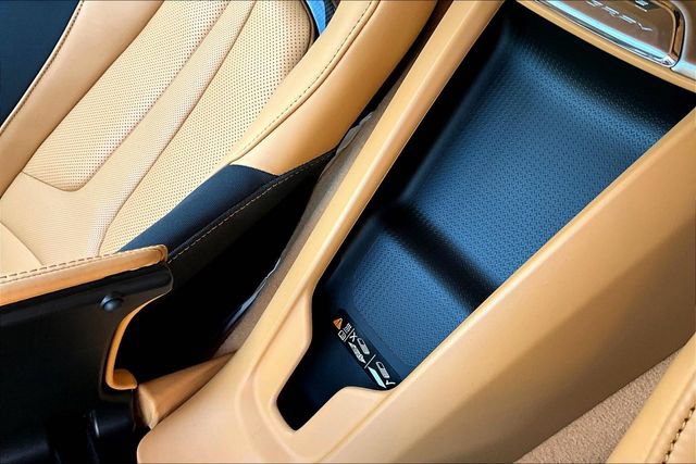 Used 2020 Chevrolet Corvette Stingray Premium Cpe w/ 3LT Preferred Equipment Group RWD image 15