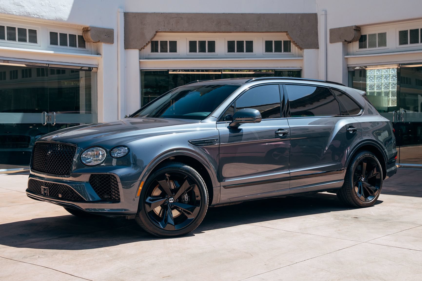 Used 2024 Bentley Bentayga Extended Wheelbase AWD/4WD image 41