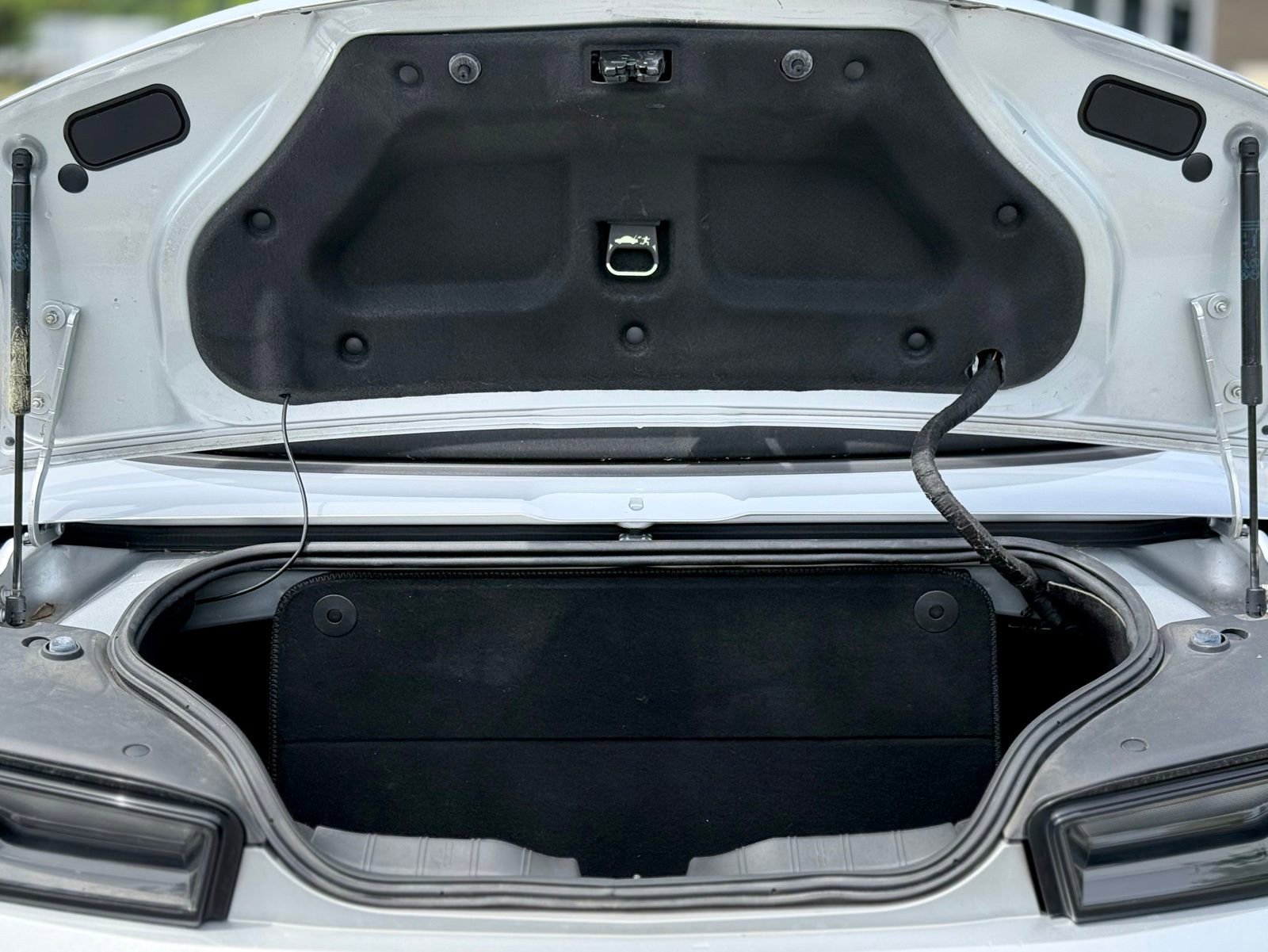 Used 2018 Chevrolet Camaro SS w/ Redline Edition RWD image 46