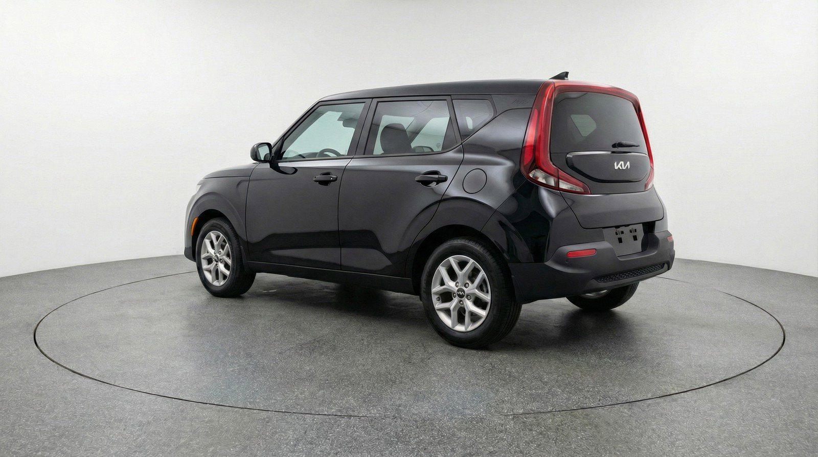 Used 2025 Kia Soul LX w/ LX Technology Package FWD image 6