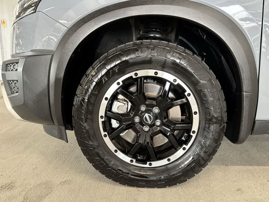 Used 2025 Nissan Pathfinder Rock Creek AWD/4WD image 10