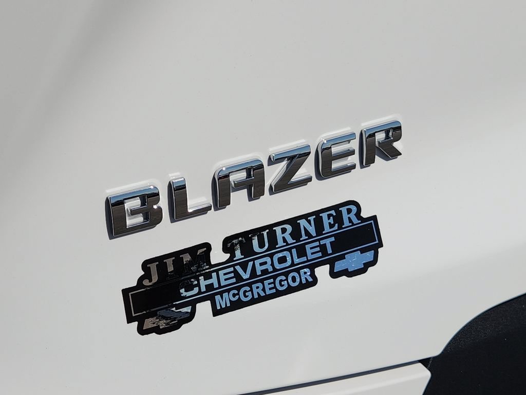 New 2026 Chevrolet Blazer LT w/ Sound & Technology Package FWD image 8