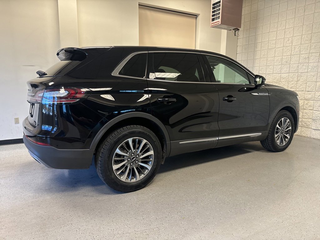 Used 2023 Lincoln Nautilus AWD w/ Premium Package image 41