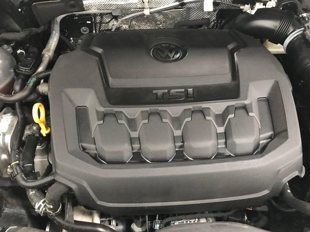 Used 2024 Volkswagen Tiguan SE image 38