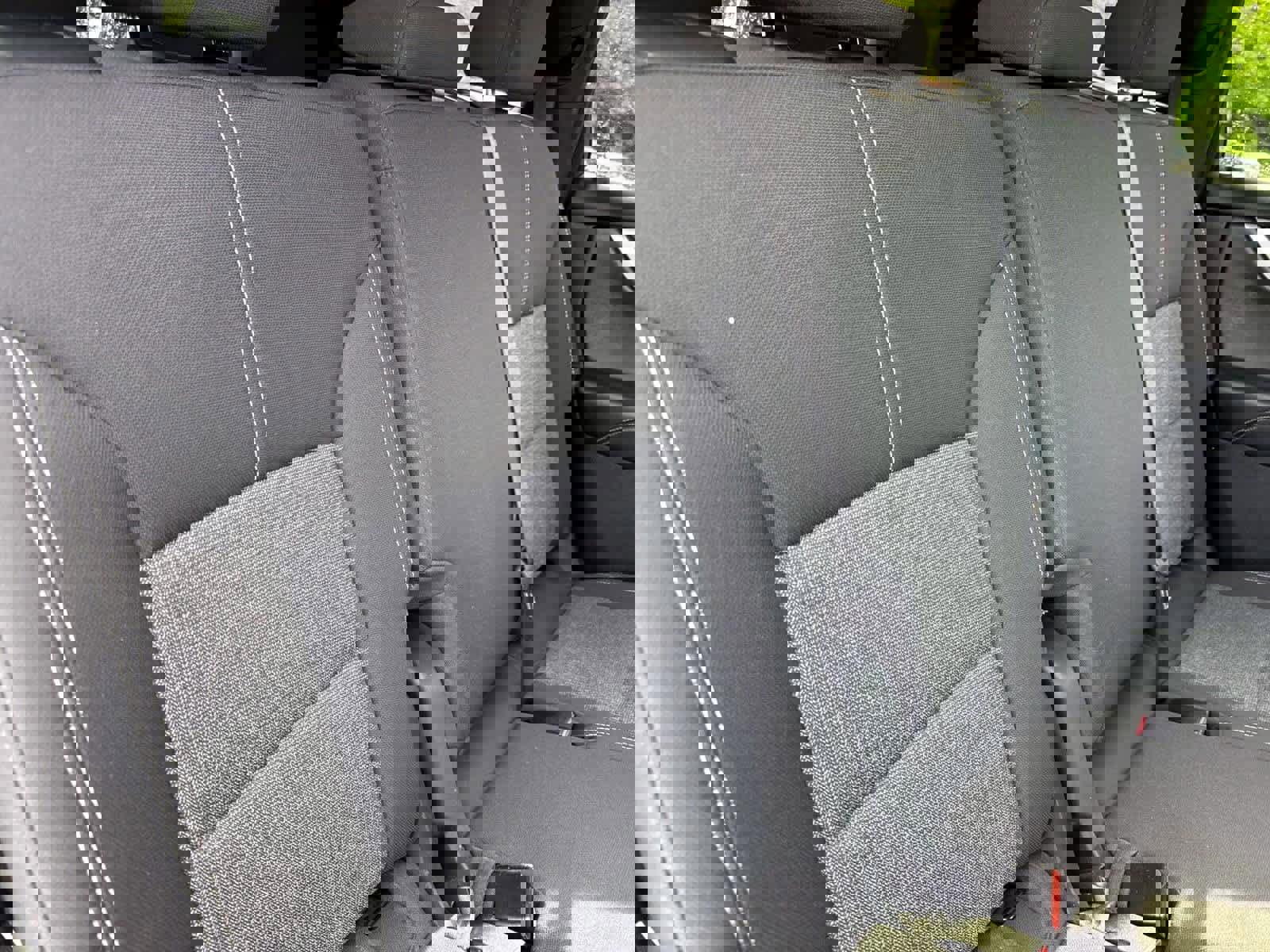 Used 2025 GMC Acadia Elevation image 11