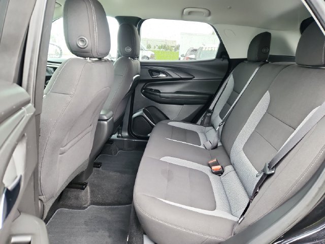 Used 2025 Chevrolet TrailBlazer LT AWD/4WD image 25
