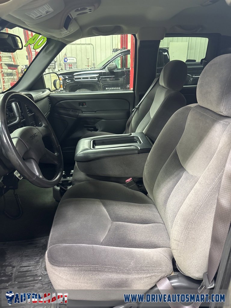 Used 2004 GMC Sierra 1500 SLE w/ Light Duty Power Package image 21