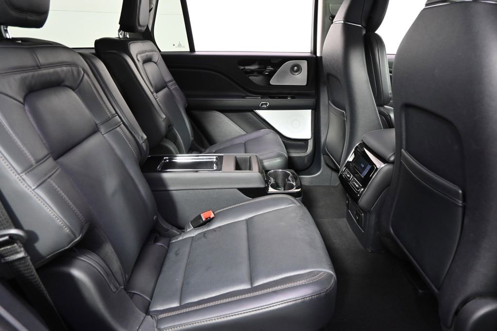 New 2026 Lincoln Aviator Reserve image 18