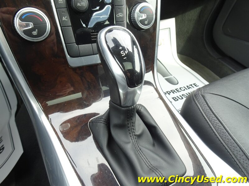 Used 2016 Volvo XC70 T5 Premier AWD/4WD image 17