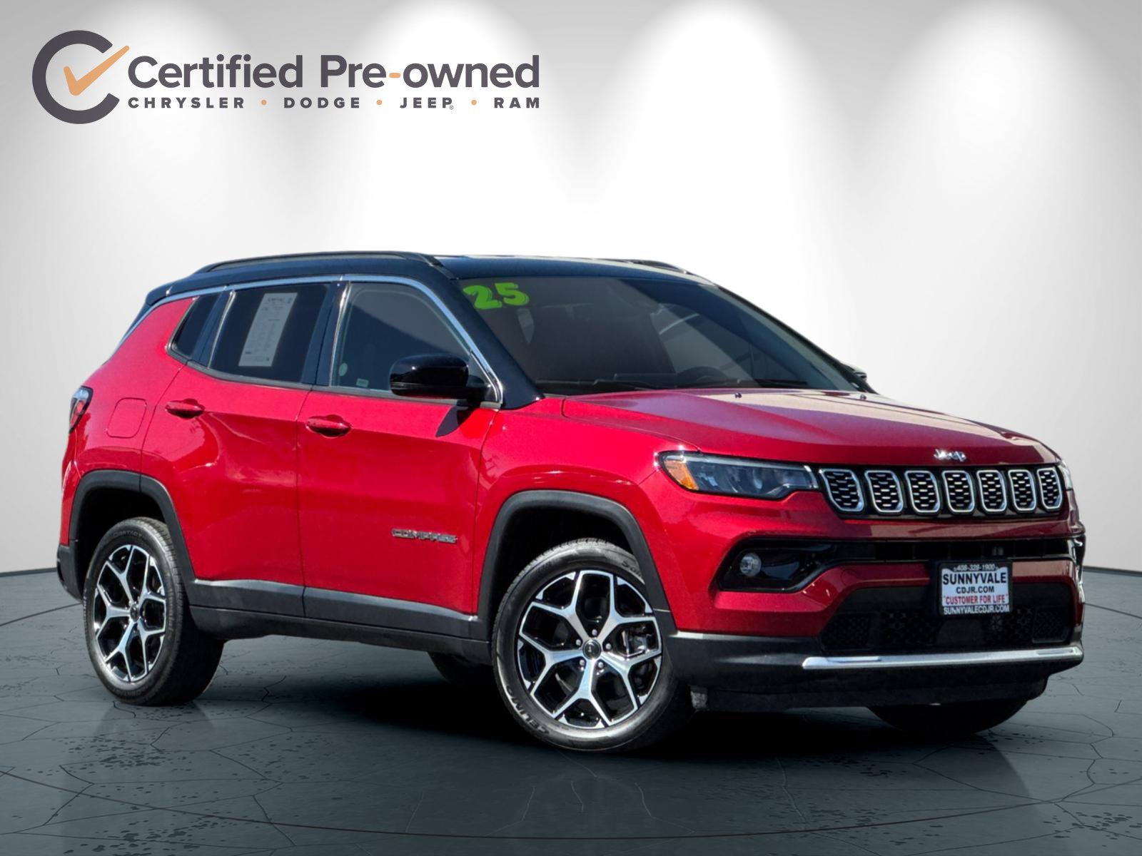 Used 2025 Jeep Compass Limited AWD/4WD image 2