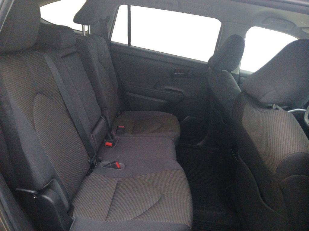 Used 2023 Toyota Highlander L image 17
