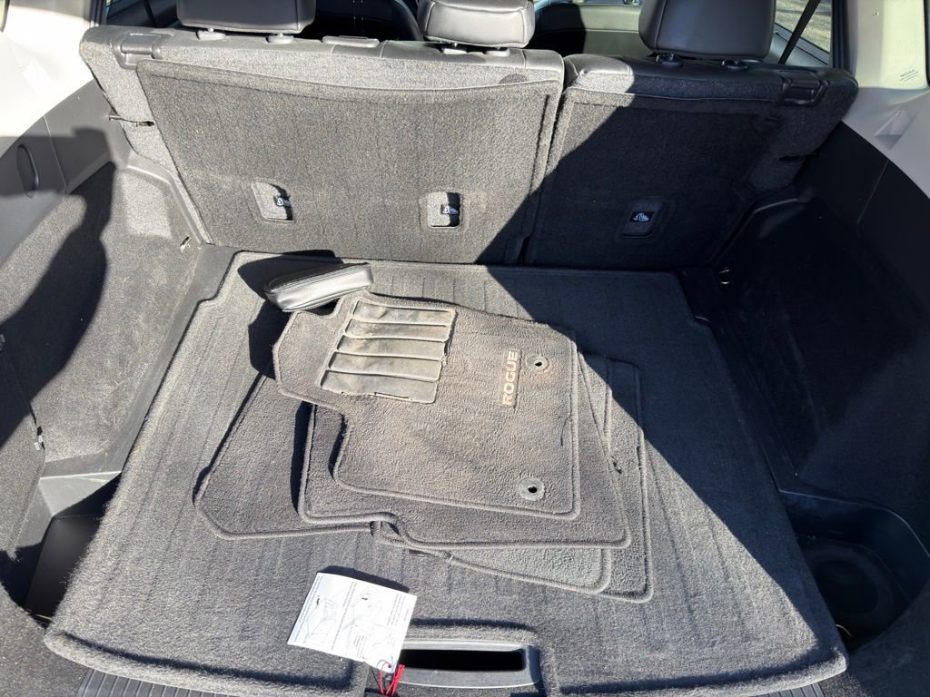Used 2023 Nissan Rogue SV w/ SV Premium Package image 35