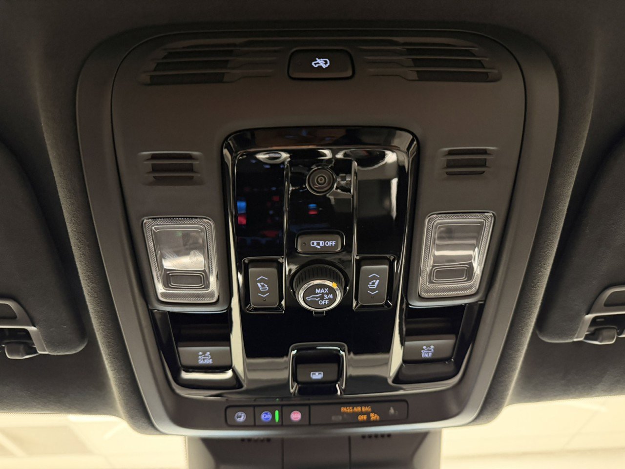 Used 2025 Cadillac Escalade V image 12