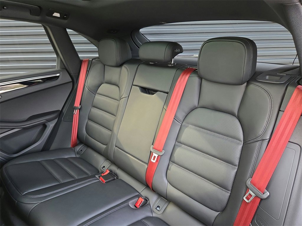 New 2026 Porsche Macan S image 16