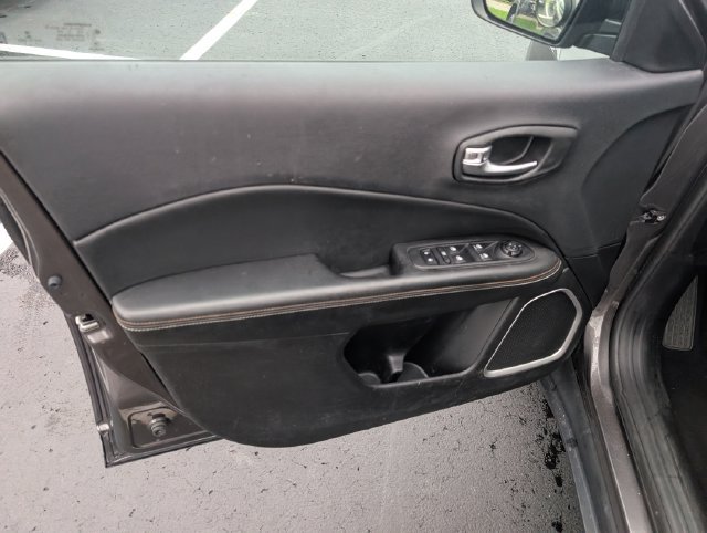 Used 2019 Jeep Compass Sport w/ Tech Group AWD/4WD image 10