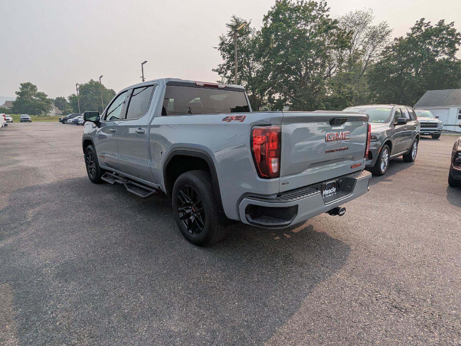 Used 2024 GMC Sierra 1500 Elevation AWD/4WD image 5