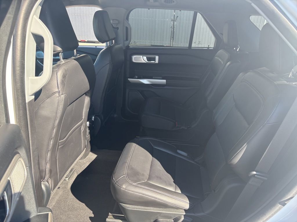 Used 2022 Ford Explorer Limited w/ Limited Technology Package image 13