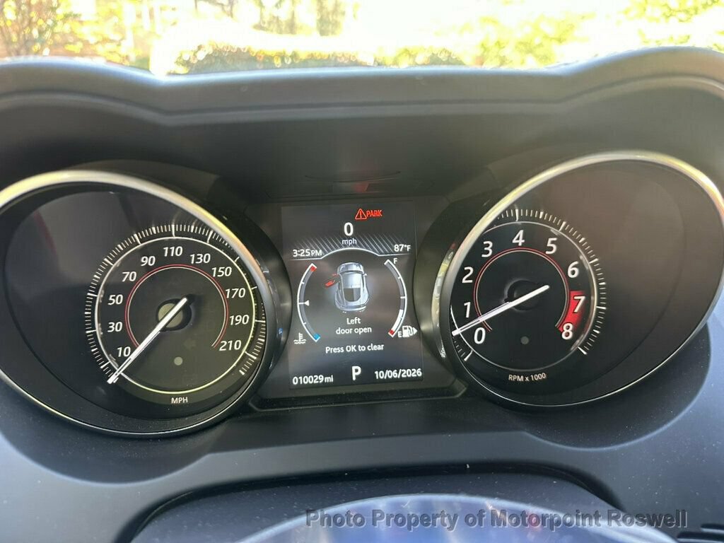 Used 2018 Jaguar F-TYPE SVR AWD/4WD image 25
