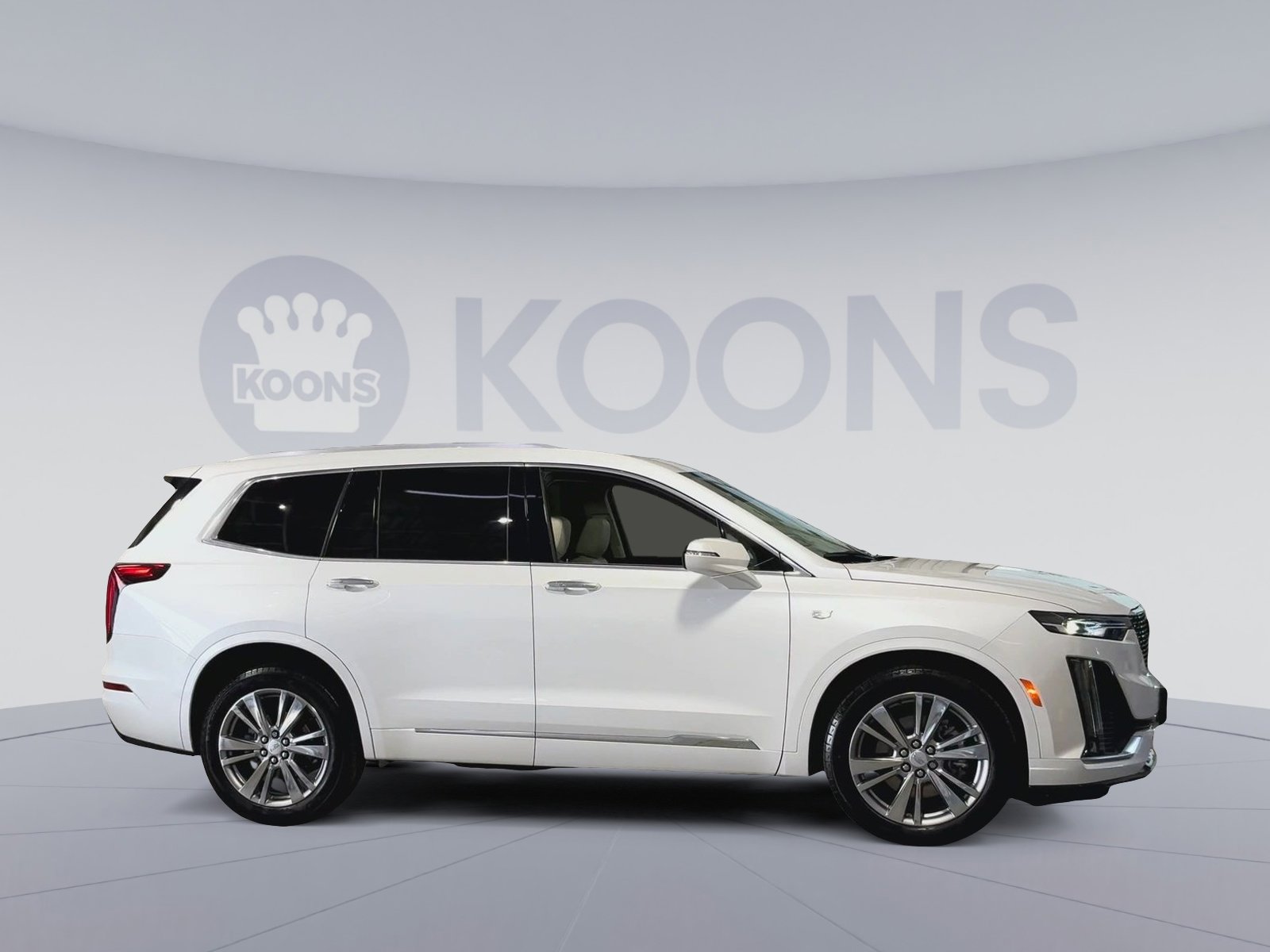 Used 2023 Cadillac XT6 Premium Luxury image 12