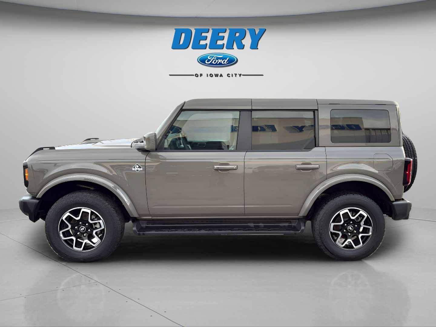 Used 2025 Ford Bronco Outer Banks image 12