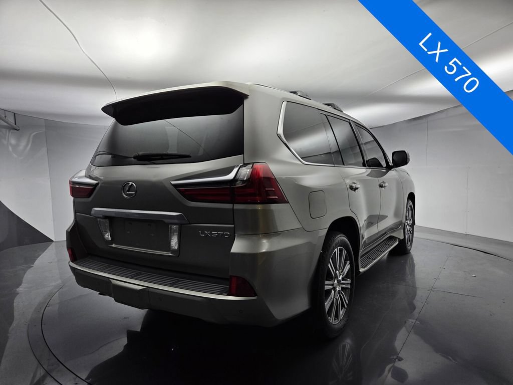 Used 2017 Lexus LX 570 4WD w/ Luxury Package image 8