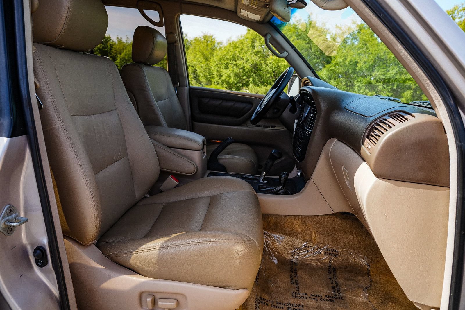 Used 2001 Toyota Land Cruiser AWD/4WD image 17