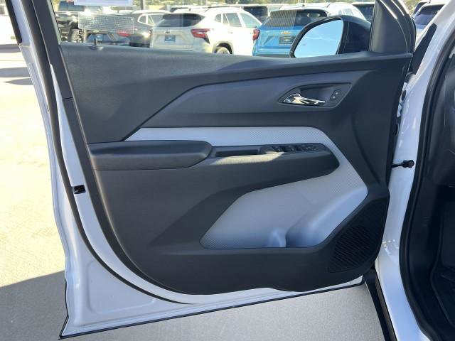 New 2027 Chevrolet Bolt LT w/ Comfort Package image 21