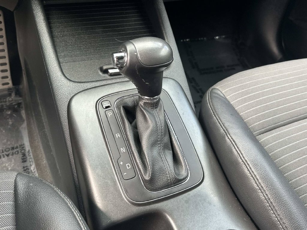 Used 2016 Kia Forte SX FWD image 15