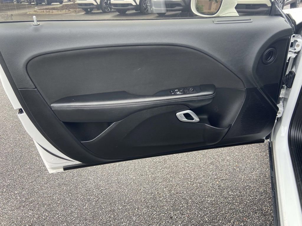 Used 2022 Dodge Challenger R/T RWD image 12