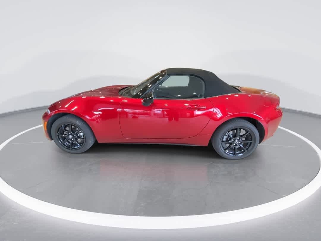 Used 2023 MAZDA MX-5 Miata Sport RWD image 5