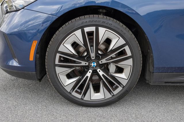 Certified 2024 BMW 530i xDrive w/ Premium Package image 5