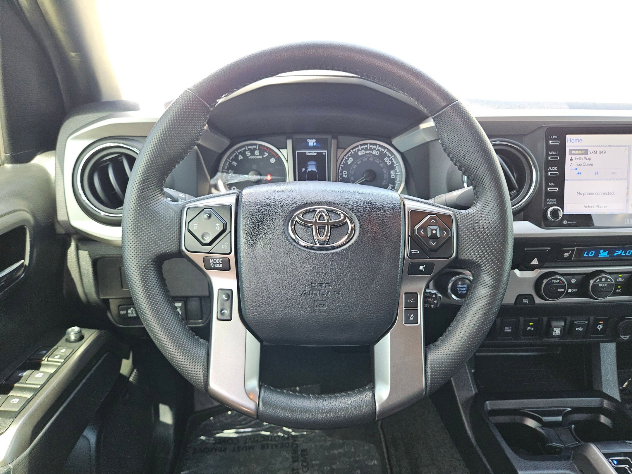 Used 2022 Toyota Tacoma Limited image 20