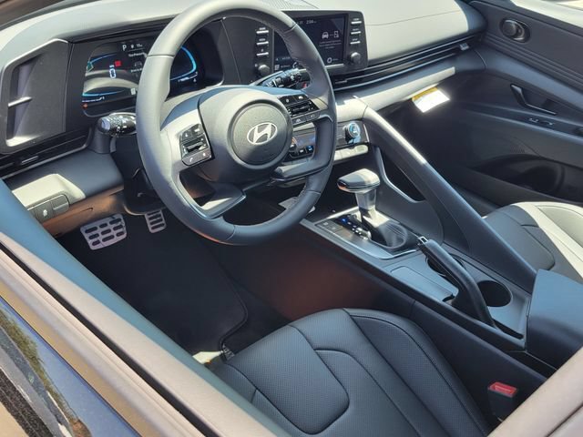 New 2026 Hyundai Elantra SEL Sport FWD image 5