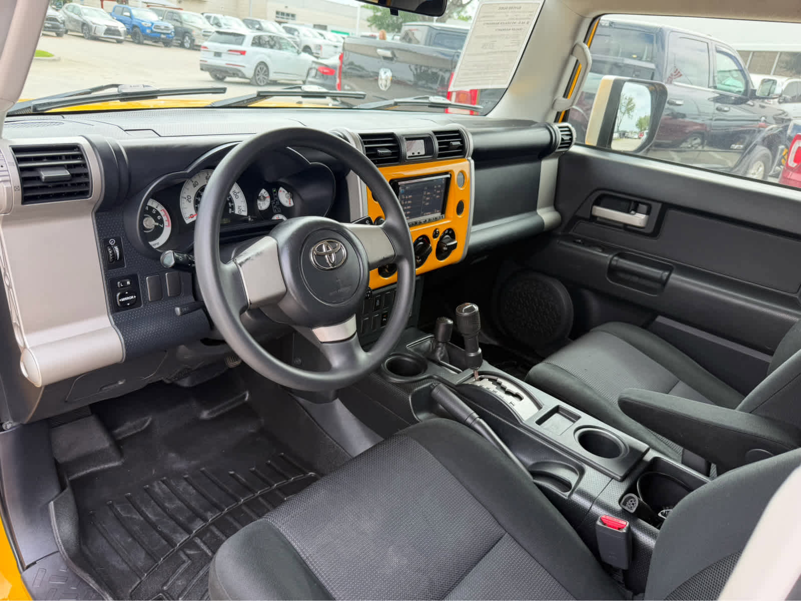Used 2007 Toyota FJ Cruiser 4WD image 14