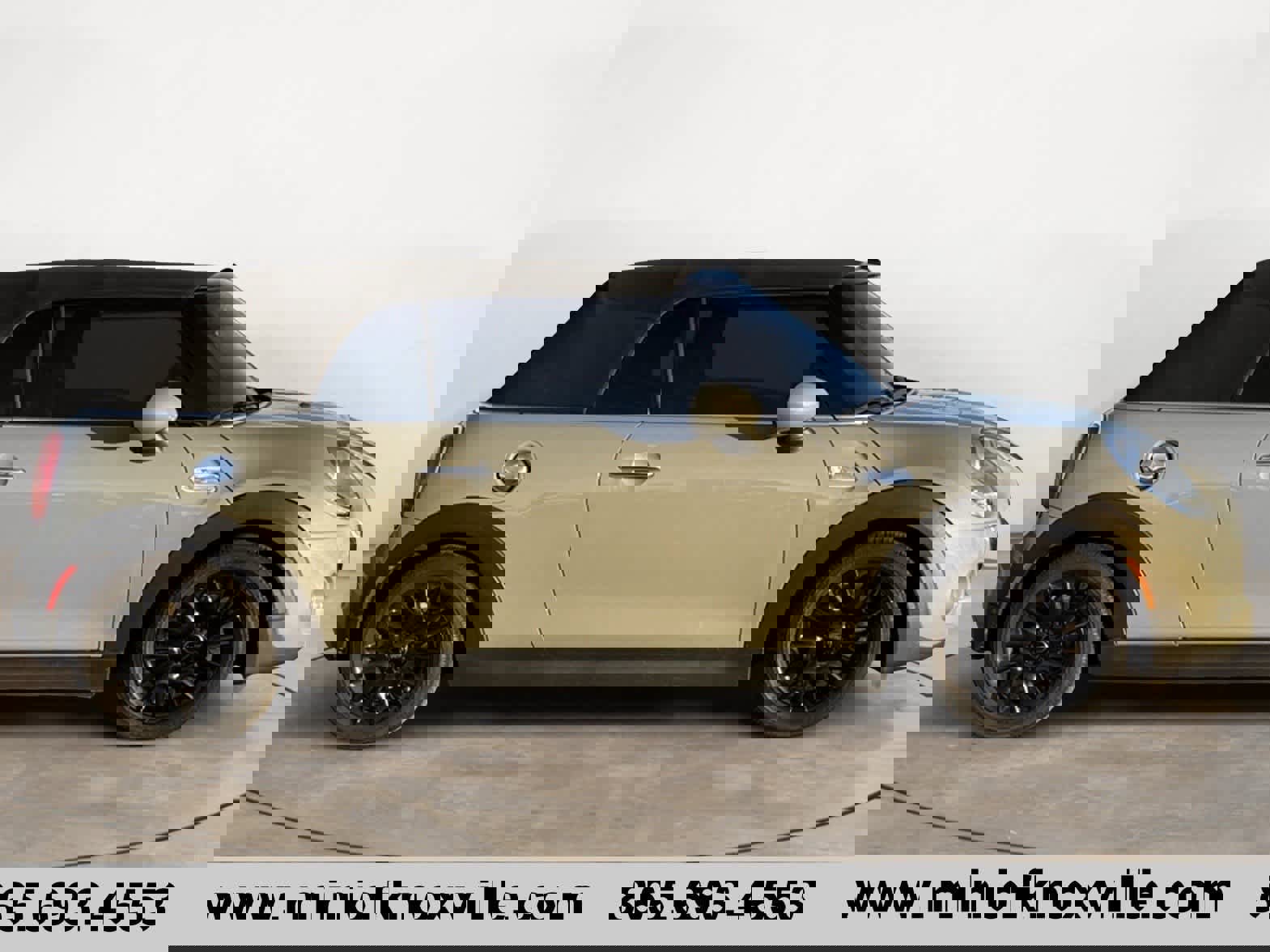 Used 2019 MINI Cooper S w/ Signature Upholstery Package image 2