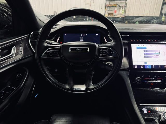 Used 2023 Jeep Grand Cherokee Overland w/ Adv Protech Group III image 27