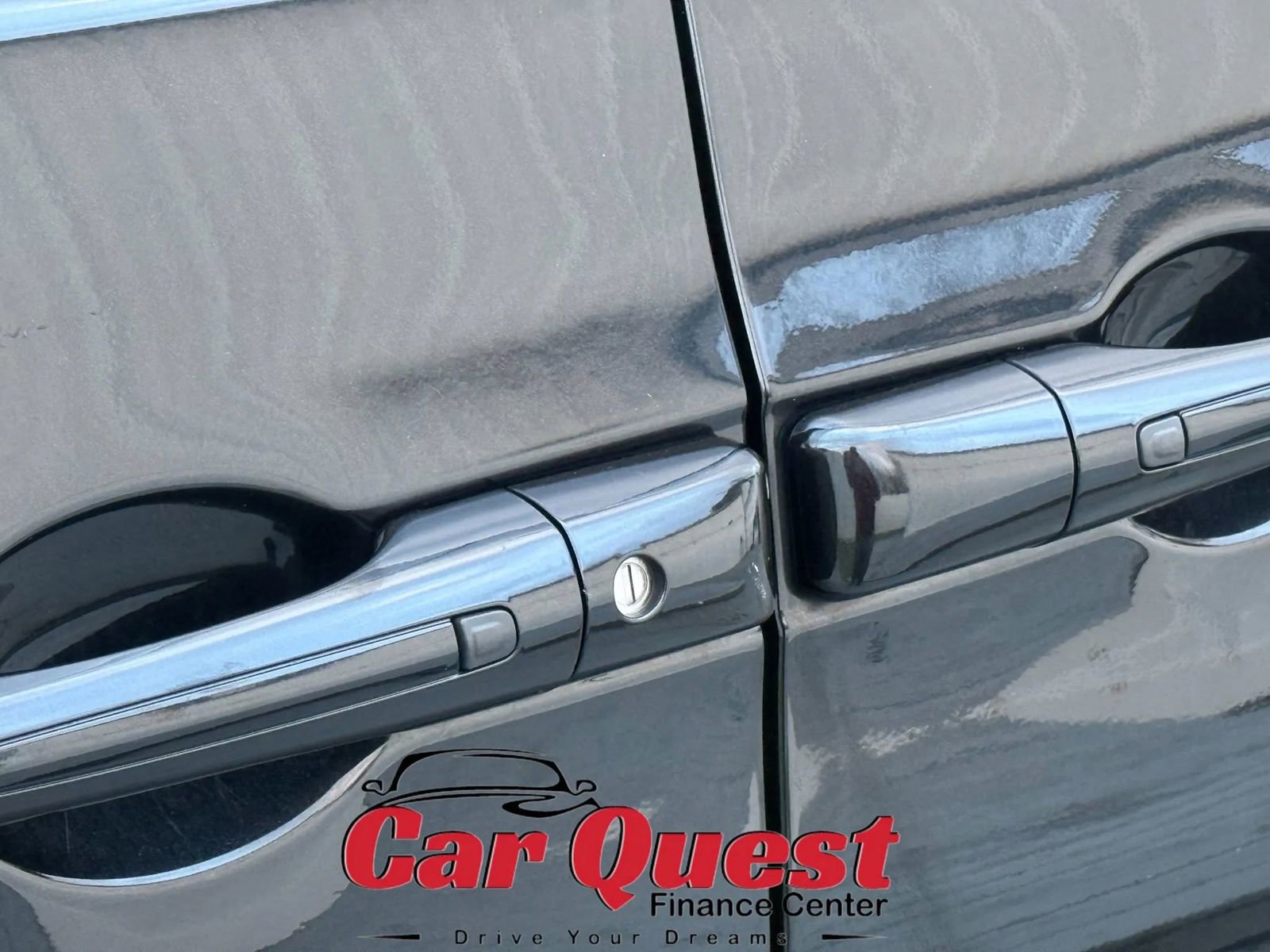 Used 2023 Chrysler Pacifica Touring-L FWD image 29