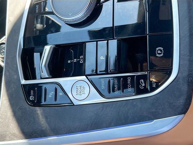 Used 2023 BMW X7 xDrive40i w/ M Sport Package image 24