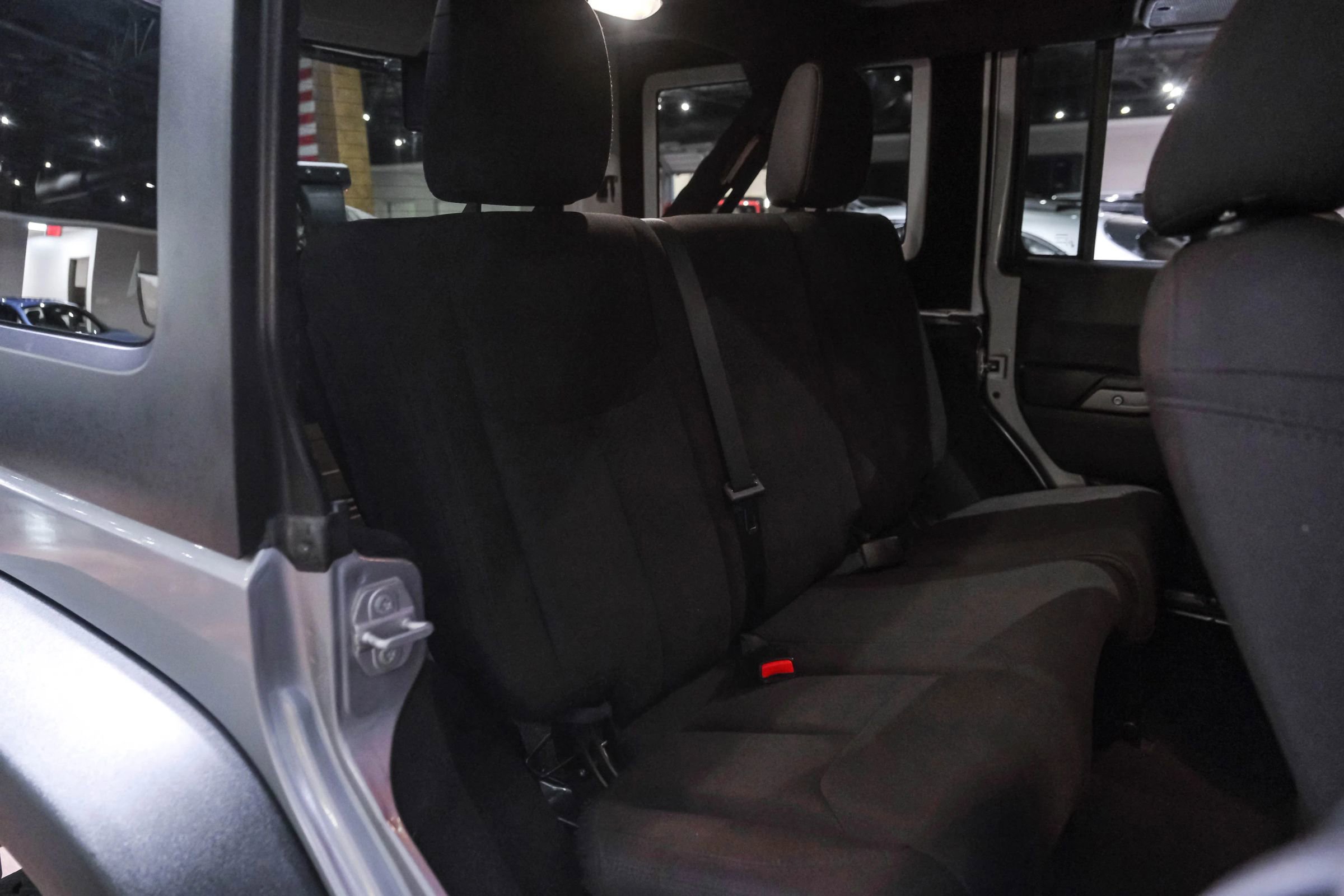 Used 2018 Jeep Wrangler Unlimited Sport S image 30