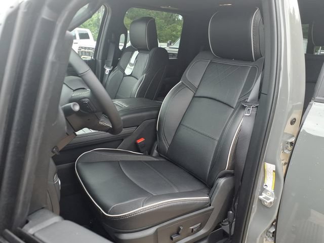 New 2026 RAM 2500 Limited AWD/4WD image 13
