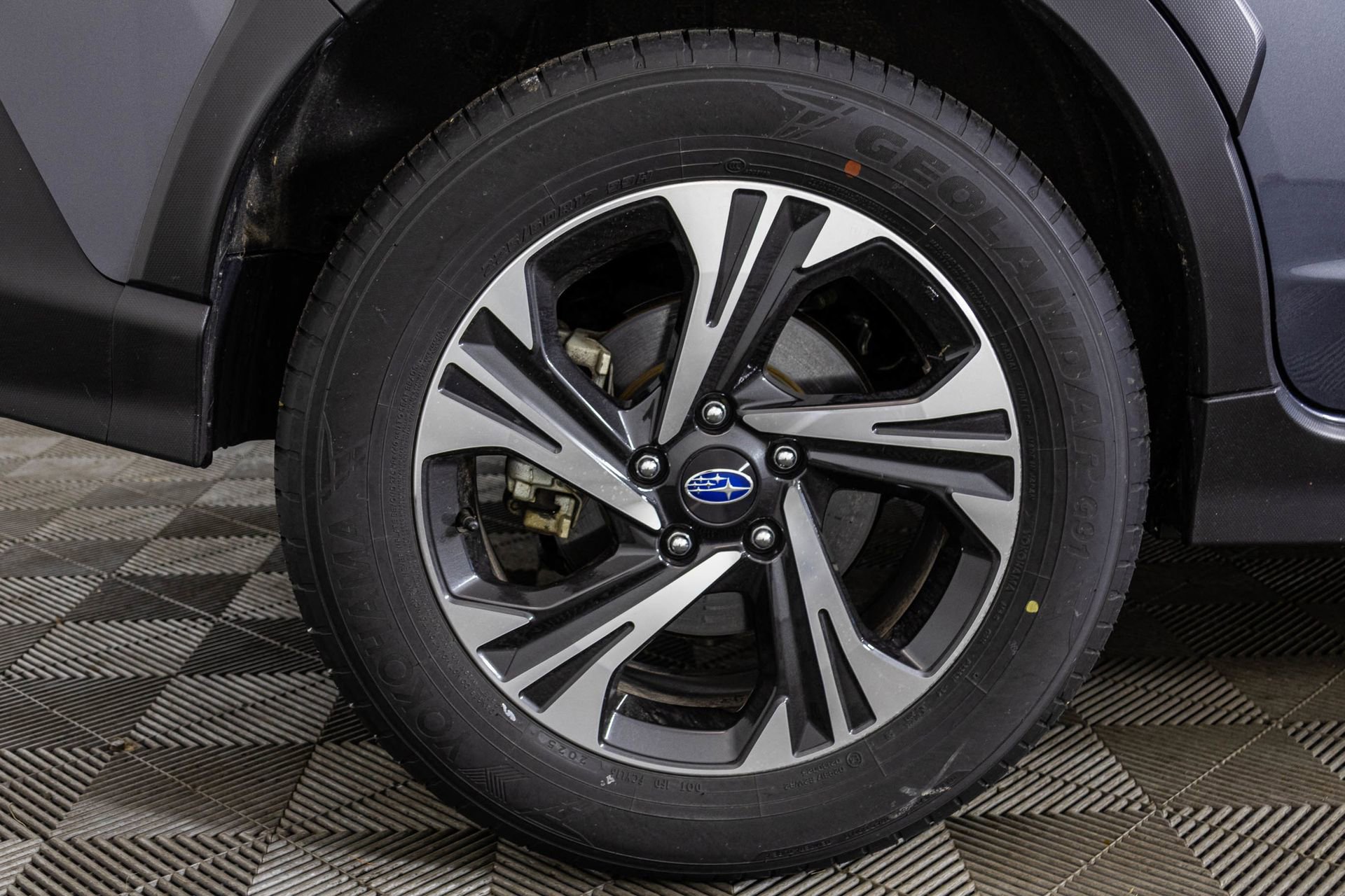 Used 2025 Subaru Crosstrek 2.0i Premium image 49