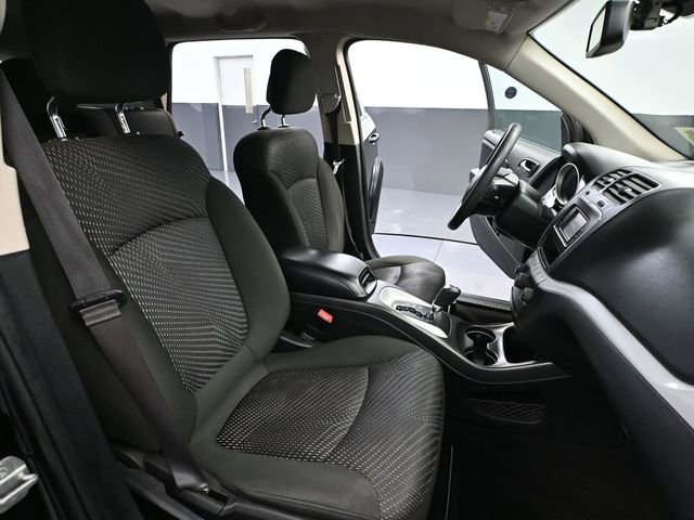 Used 2019 Dodge Journey SE image 43