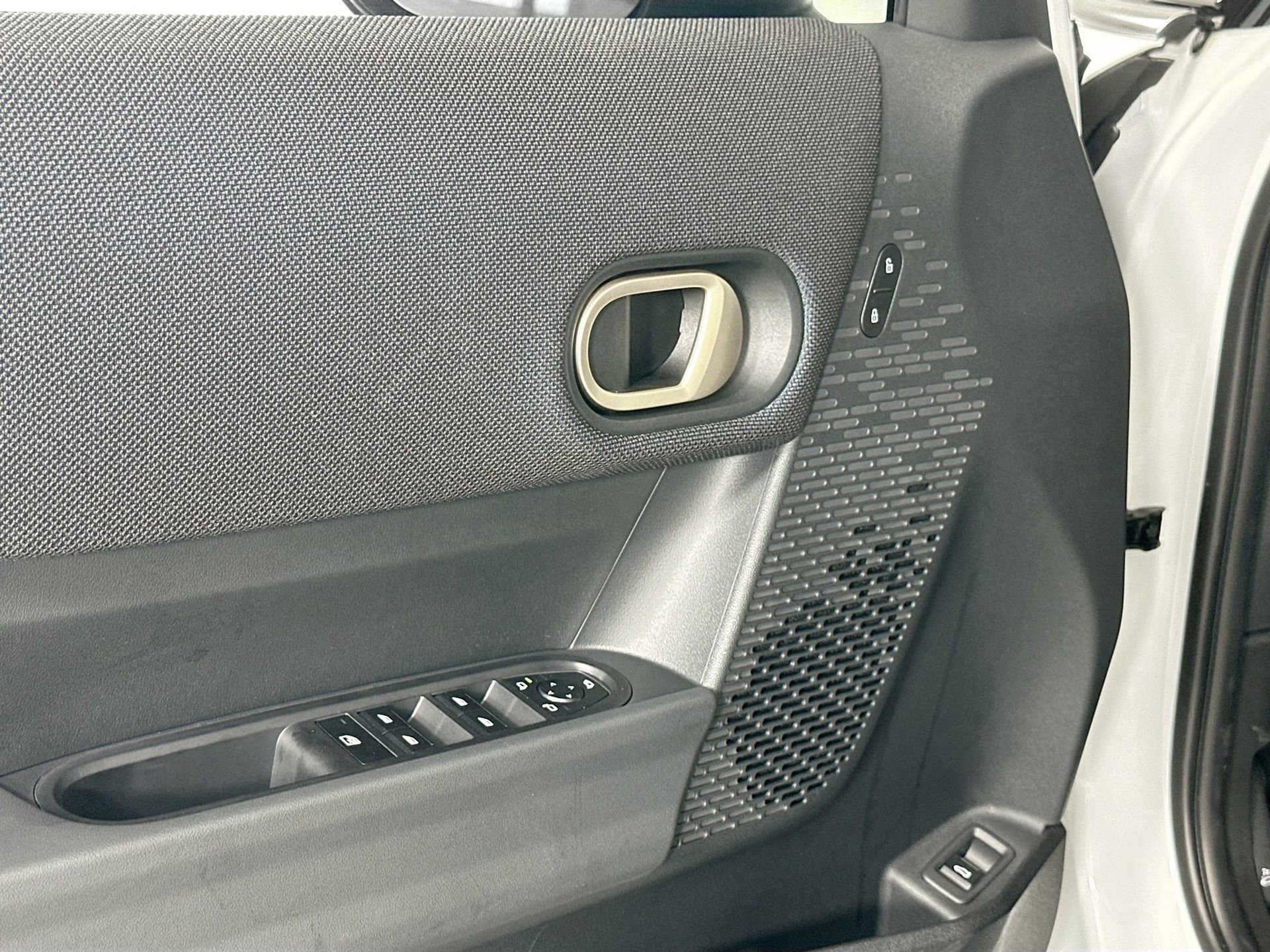 Used 2025 MINI Cooper S image 19