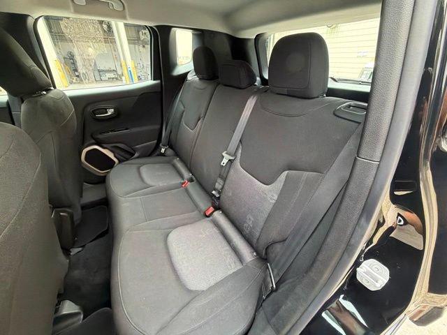 Used 2016 Jeep Renegade Sport w/ Power & Air Group FWD image 14