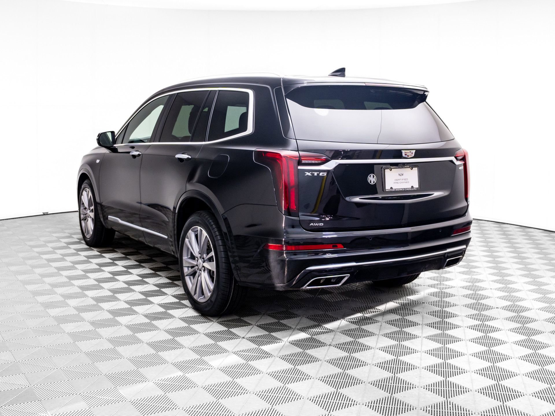Certified 2023 Cadillac XT6 Premium Luxury AWD/4WD image 3