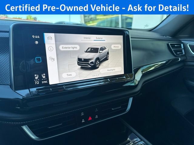 Certified 2025 Volkswagen Atlas Cross Sport SEL R-Line AWD/4WD image 12