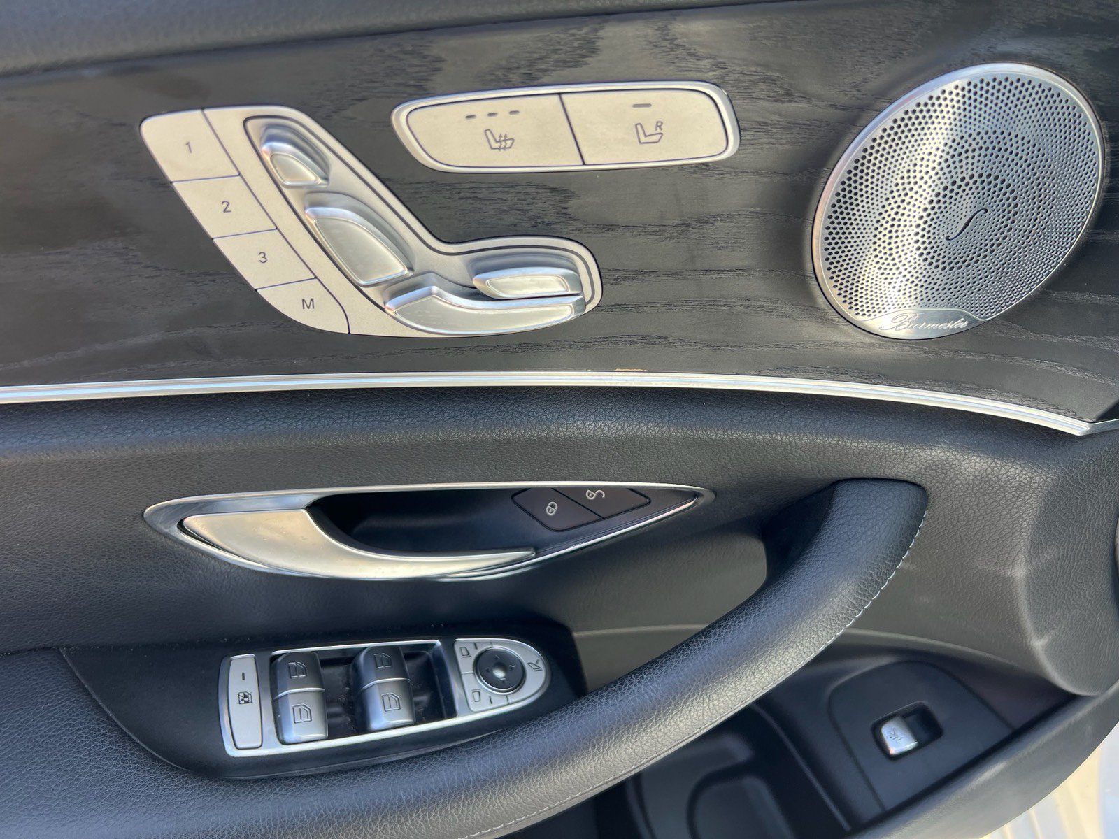 Used 2018 Mercedes-Benz E 300 w/ Premium 2 Package (Q02) image 11